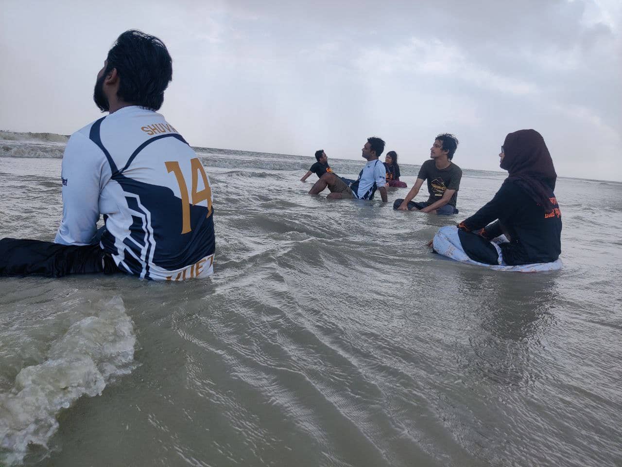 যে যার তালে