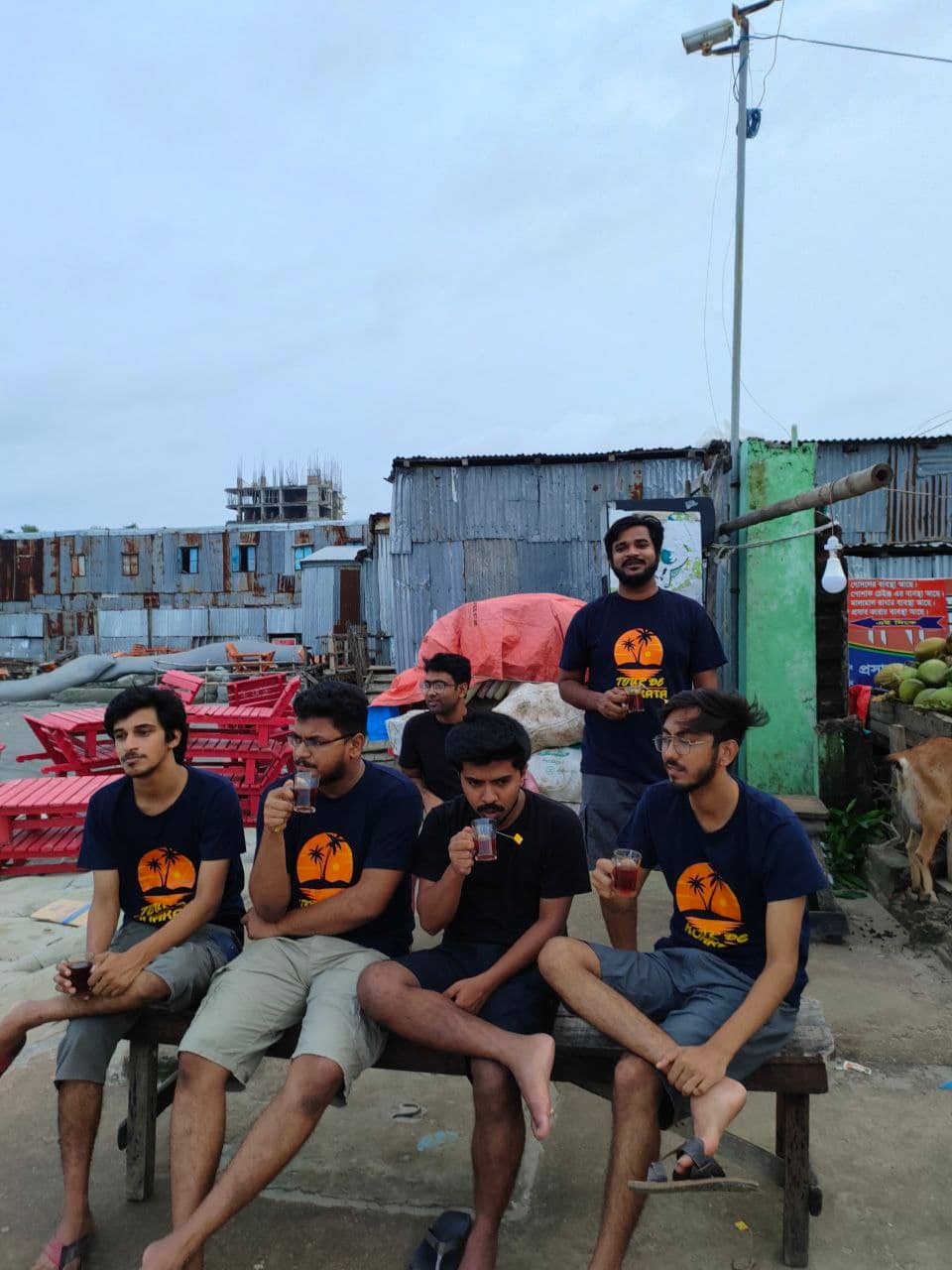 এখানে প্রচুর বাতাস, তবে বুঝা যাচ্ছে না