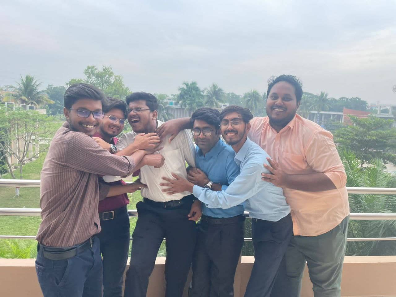 লাস্ট সেন্ট্রাল ভাইবায়
