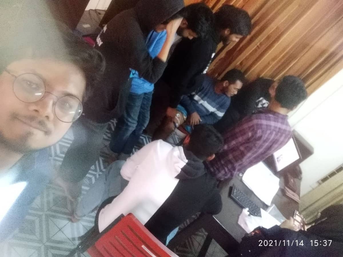 ছবির ডেট অনুযায়ী কুয়েট খুলে দেয়া হয়