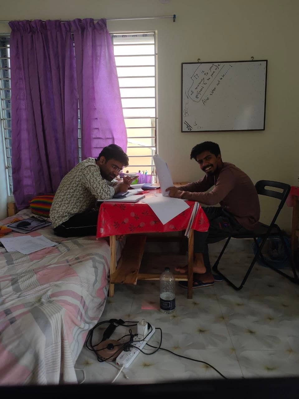 অন-লাইন এক্সামের প্রস্তুতি চলছে অফলাইনে