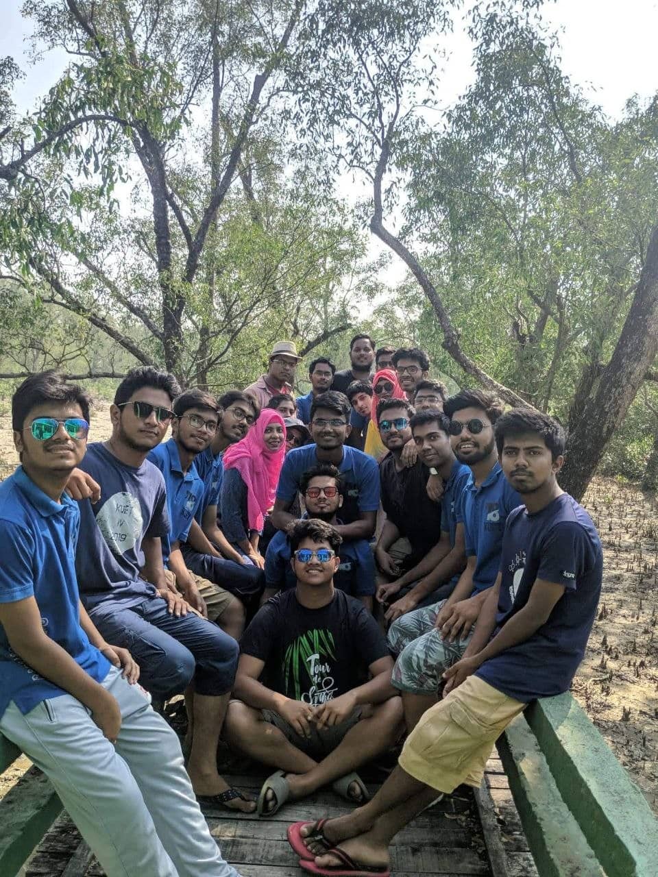 সুন্দরবনে বিএমই '১৮ এর সবাই। প্রায় ২২ জন এর মত গিয়েছিলাম আমরা।