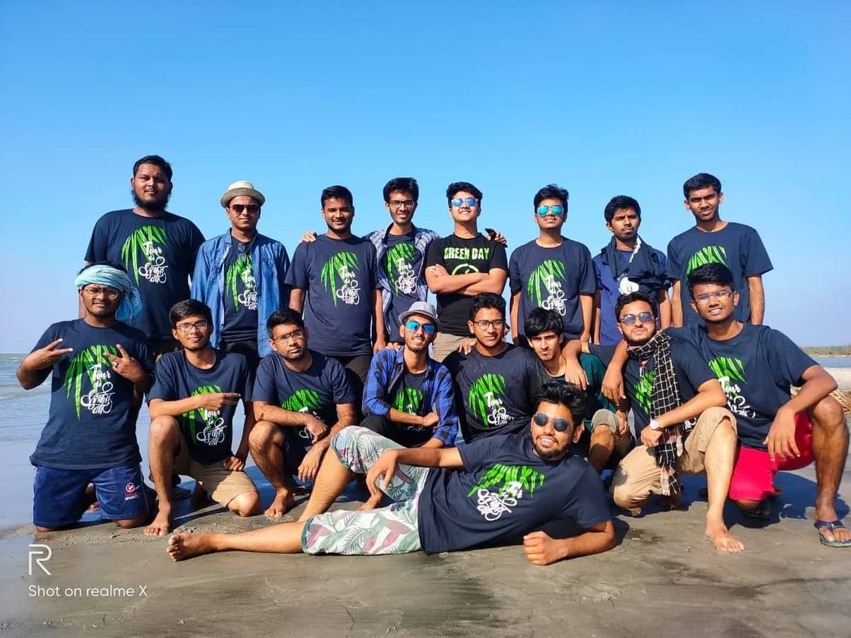 সুন্দরবনে সবাই।