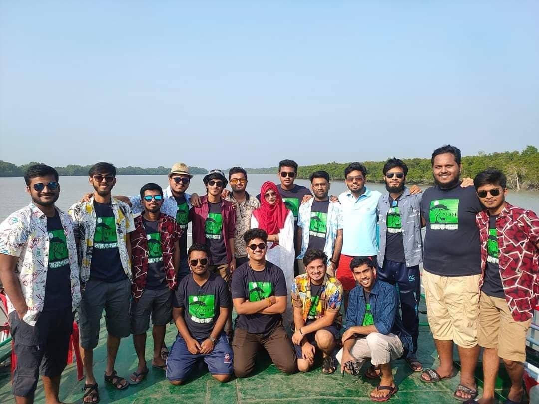 আমাদের ট্যুরে এই কয়জনই ছিলাম আমরা