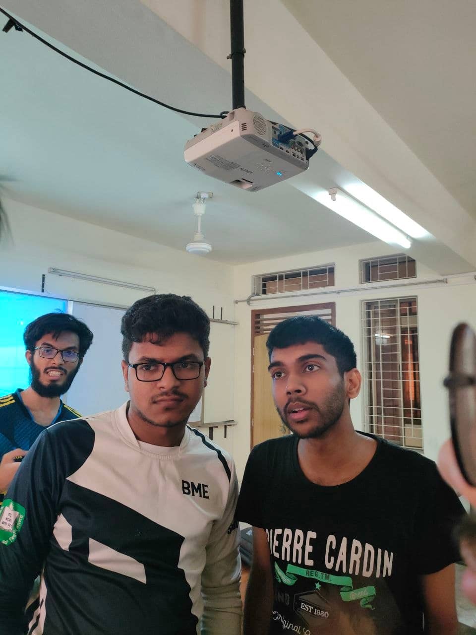 ভালোবাসার রুমমেটস