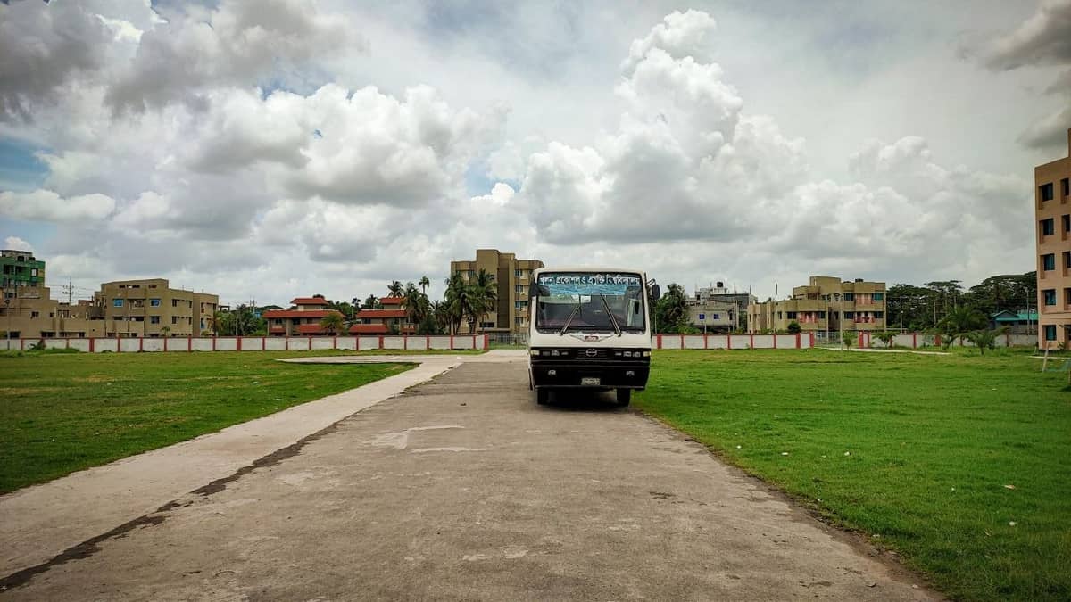 হসপিটাল ভিজিতে
