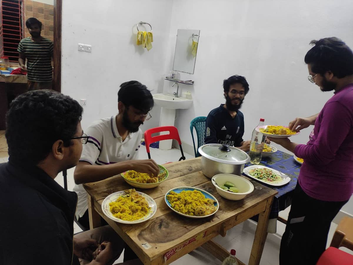 হল বন্ধ থাকলে প্রায়ই রান্না করা হত মেছে