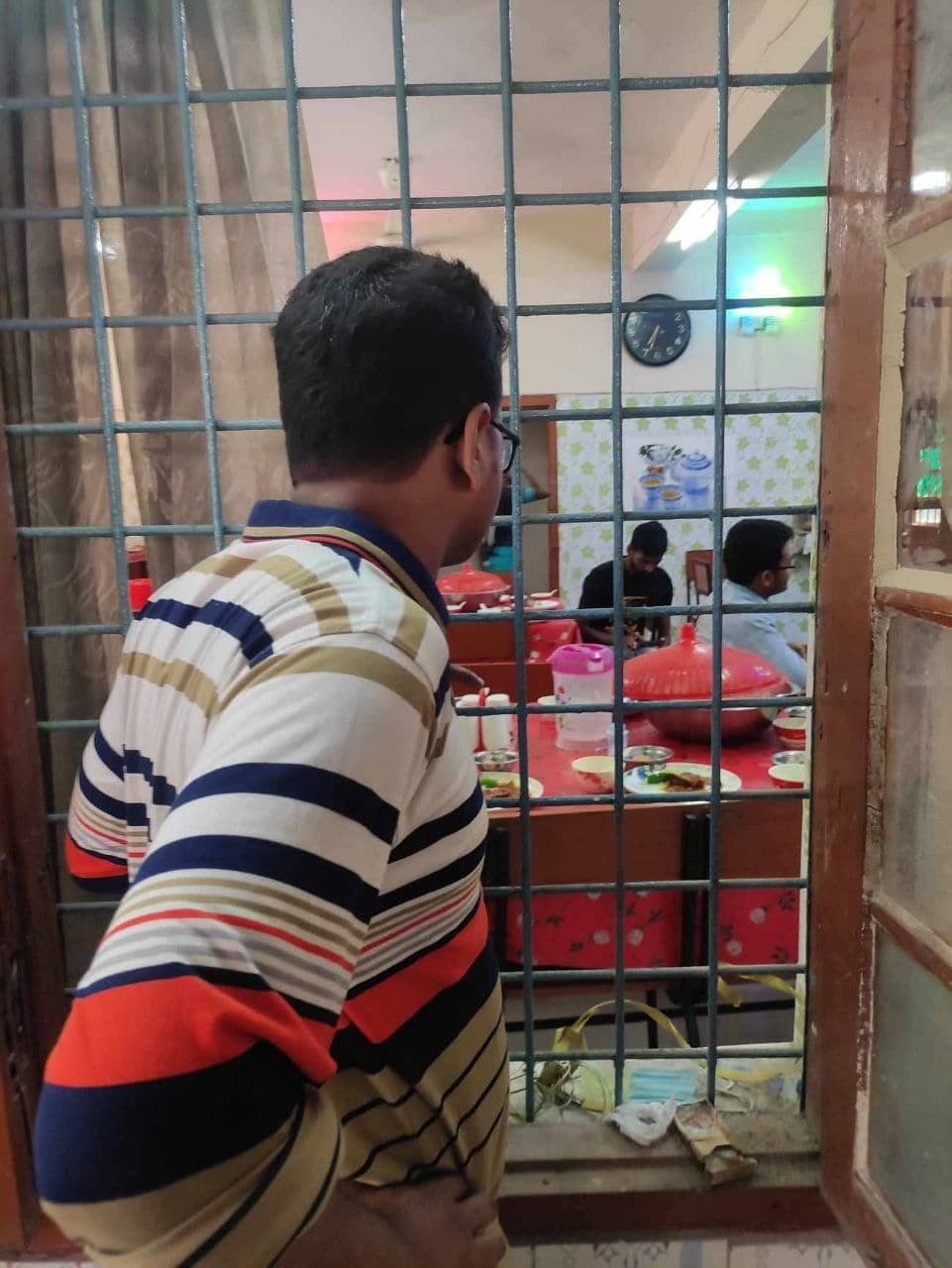 মান্থলি ফিস্টের খাওয়ার প্রস্তুতি