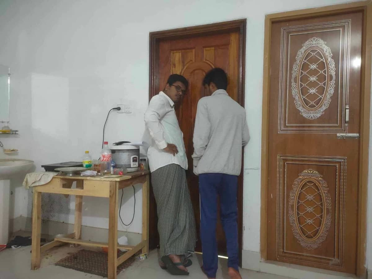আড়িপাতা