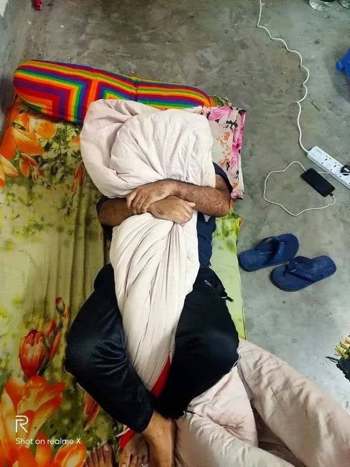 কোন ভাবেই বাইরে যাবে না। তাই লেপ ধরে শেষ প্রতিরোধ